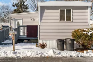 42 Pioneer Way, Springfield, MA 01119 - Photo 1