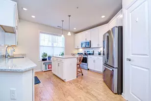 4 Francis Dr, Andover, MA 01810 - Photo 8