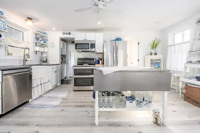 41 Center St, Dennis, MA 02639 - Photo 8