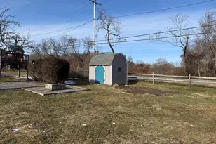 69 Norton St, Dartmouth, MA 02748 - Photo 8