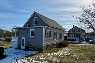 69 Norton St, Dartmouth, MA 02748 - Photo 4