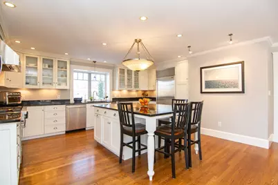 1289 Walnut St, Newton, MA 02461 - Photo 2