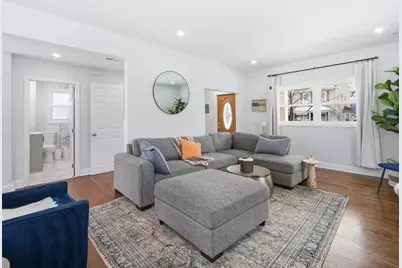 10 Bradshaw St, Medford, MA 02155 - Photo 10