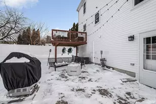 225 Long Pond Dr, Dracut, MA 01826 - Photo 32