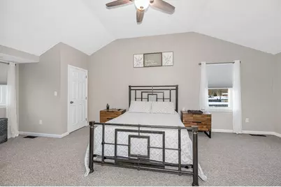 225 Long Pond Dr, Dracut, MA 01826 - Photo 16