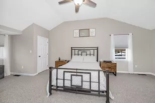 225 Long Pond Dr, Dracut, MA 01826 - Photo 16