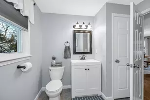 225 Long Pond Dr, Dracut, MA 01826 - Photo 10