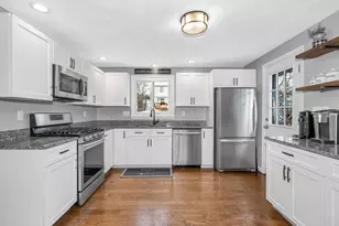 225 Long Pond Dr, Dracut, MA 01826 - Photo 12