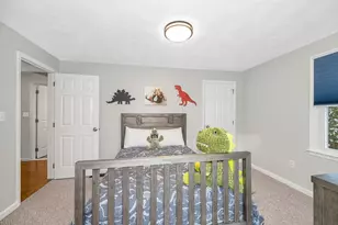 225 Long Pond Dr, Dracut, MA 01826 - Photo 20