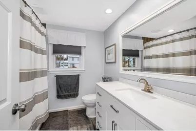 225 Long Pond Dr, Dracut, MA 01826 - Photo 22