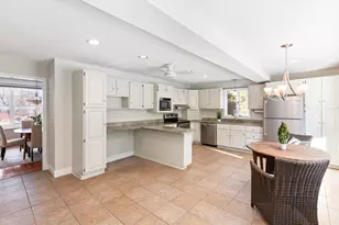 177 Oak St, Wakefield, MA 01880 - Photo 20