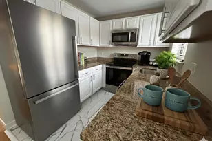 94 B Charles River Rd, Waltham, MA 02453 - Photo 2