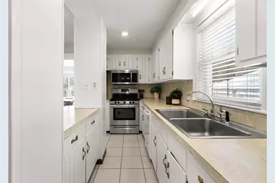 24 Lynde Ave, Melrose, MA 02176 - Photo 16