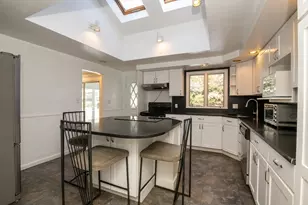 33 Lake Ave, Stoneham, MA 02180 - Photo 16