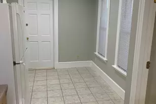 17 Clifton St, Revere, MA 02151 - Photo 4