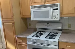 17 Clifton St, Revere, MA 02151 - Photo 2