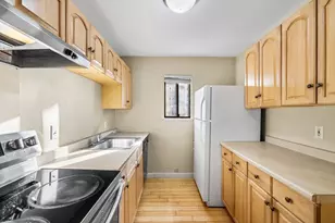 4 Village Brook Ln, Natick, MA 01760 - Photo 10