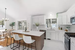 25 Glenridge Dr, Bedford, MA 01730 - Photo 1