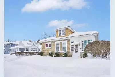 11 Ina St, Springfield, MA 01109 - Photo 1