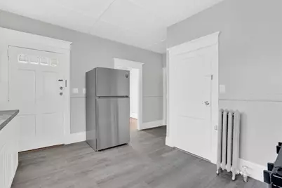 11 Ina St, Springfield, MA 01109 - Photo 4