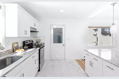 51 Sterling Rd, Brockton, MA 02301 - Photo 2