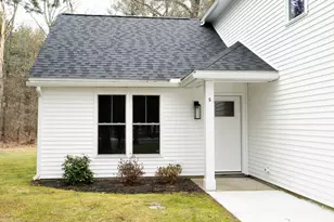 5 Barracks Rd, Hudson, MA 01749 - Photo 2