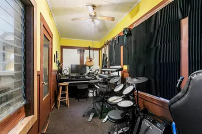 35 Adams Street, Lawrence, MA 01843 - Photo 14