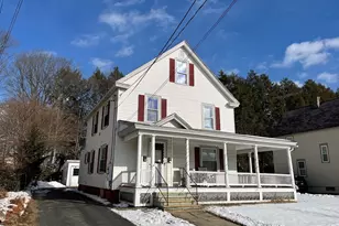 37 Cleveland St, Greenfield, MA 01301 - Photo 2