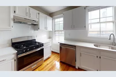 280 McGrath Highway #1, Somerville, MA 02145 - Photo 2