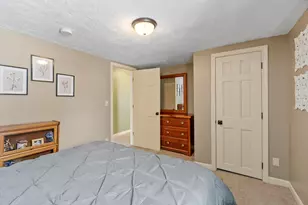 93 Benjamin St, Leominster, MA 01453 - Photo 18