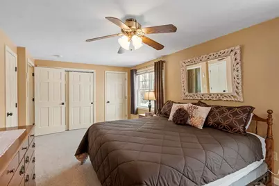 93 Benjamin St, Leominster, MA 01453 - Photo 28