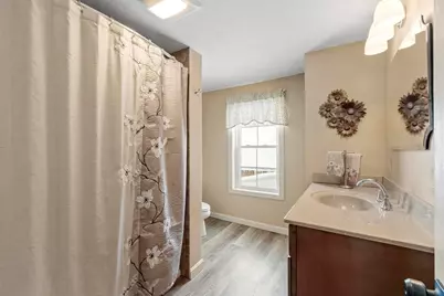 93 Benjamin St, Leominster, MA 01453 - Photo 20