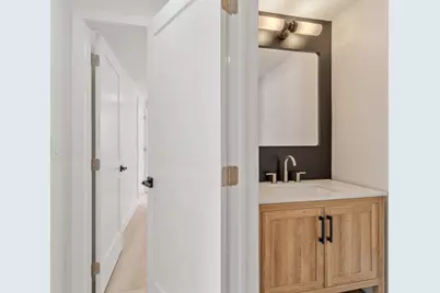 114 Lake St, Peabody, MA 01960 - Photo 22