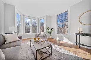 68 Pleasant St, Newburyport, MA 01950 - Photo 14