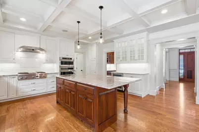 10 Sheffield West, Winchester, MA 01890 - Photo 6