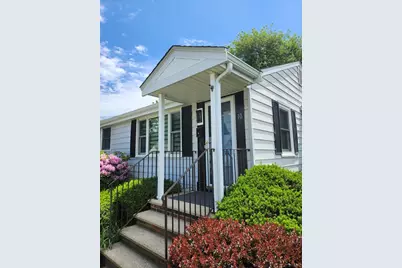 10 Violet Rd, Peabody, MA 01960 - Photo 4