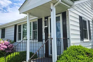 10 Violet Rd, Peabody, MA 01960 - Photo 4