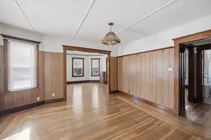 32 Maple St, West Springfield, MA 01089 - Photo 14