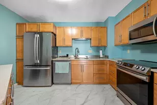 182 Weatherstone Dr, Worcester, MA 01604 - Photo 4