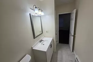 26 Loring St, Worcester, MA 01606 - Photo 16