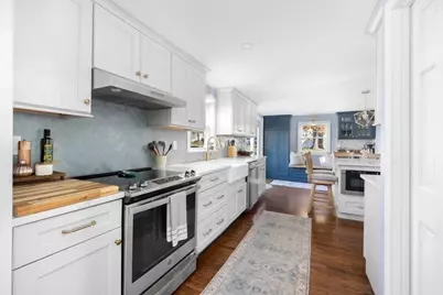92 Doris Dr, Weymouth, MA 02191 - Photo 6