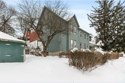 25 McKinley Rd, Worcester, MA 01605 - Photo 2