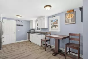 68 Beech St, Bridgewater, MA 02324 - Photo 6