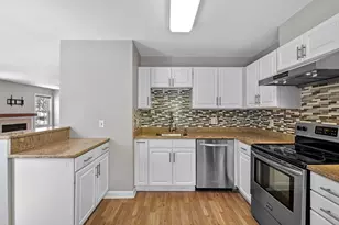 311 Gazebo Cir, Reading, MA 01867 - Photo 14