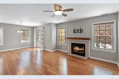 311 Gazebo Cir #311, Reading, MA 01867 - Photo 6