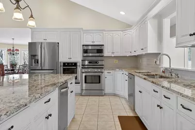 175 Scantic Rd, Hampden, MA 01036 - Photo 8