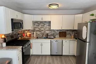 124 Tennis Plaza Rd, Dracut, MA 01826 - Photo 6