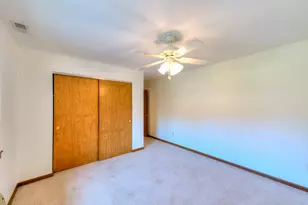 340 Sunderland Rd, Worcester, MA 01604 - Photo 18