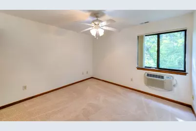 340 Sunderland Rd #23, Worcester, MA 01604 - Photo 20