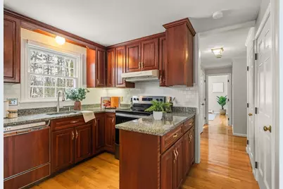 62 Wildwood Dr, Bedford, MA 01730 - Photo 18